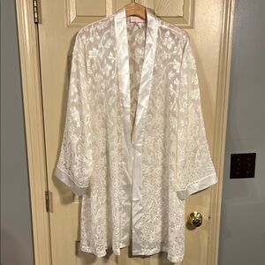 Vintage Oscar de la Renta Cream Floral Robe Size L/XL